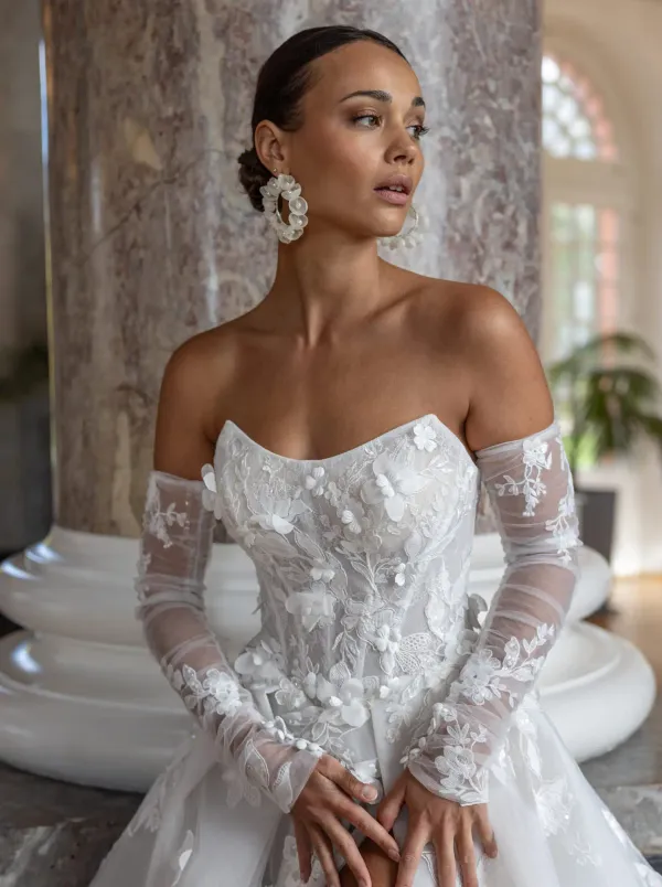 Luna menyasszonyi ruha