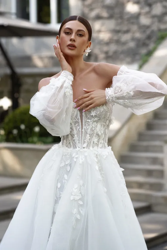 Odette menyasszonyi ruha, 1. galériakép